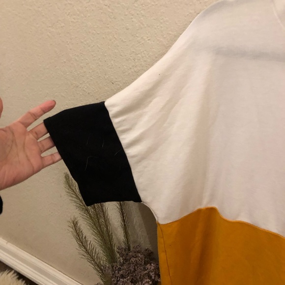 Warm tone draw string t-shirt - Picture 3 of 5